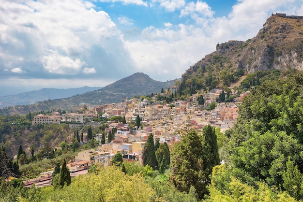 Prachtig uitzicht op Taormina