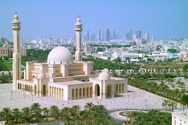 Prachtig uitzicht vanuit de lucht op de Al Fateh Grand Mosque van Manama, de hoofdstad van Bahrein