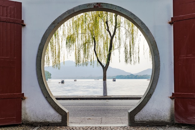 Foto prachtig uitzicht vanuit een huis