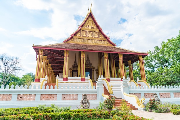 Prachtige architectuur bij Haw Phra Kaew-tempel