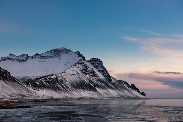 Prachtige berglandschap in IJsland