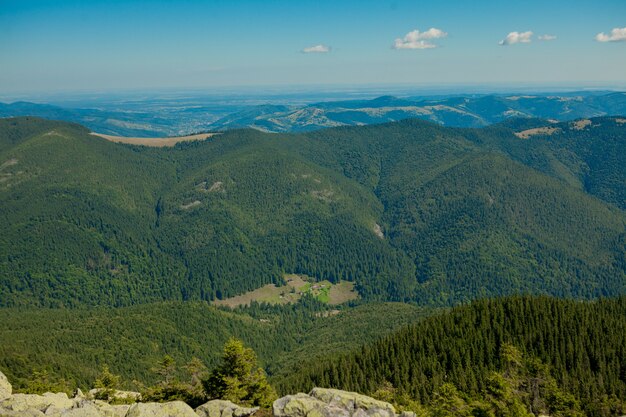 Prachtige berglandschappen met de Oekraïense Karpaten