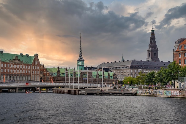 Prachtige grachten van Kopenhagen, de hoofdstad van Denemarken