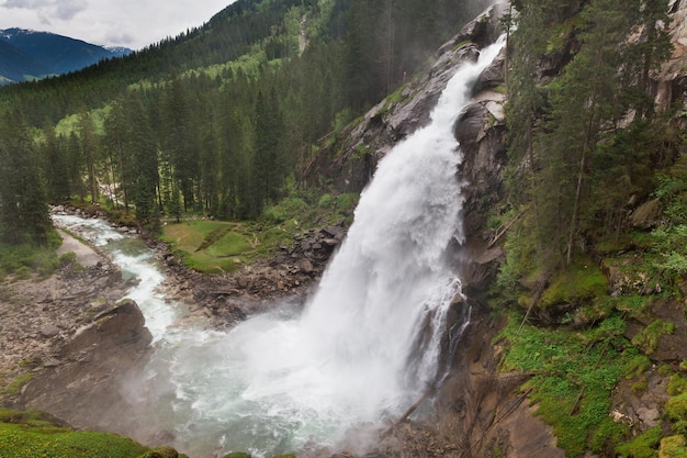 Prachtige Krimml-watervallen in Oostenrijk