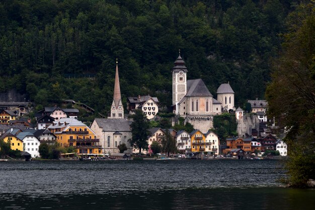 prachtige landschapsfoto van een mooi dorp Hallstatt in Oostenrijk