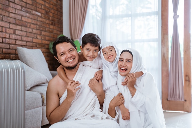 Prachtige moslim familie hadj