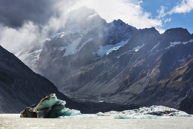 Prachtige natuurlijke landschappen in Mount Cook National Park, South Island, Nieuw-Zeeland