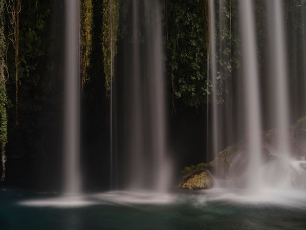 Foto prachtige waterval in de natuur