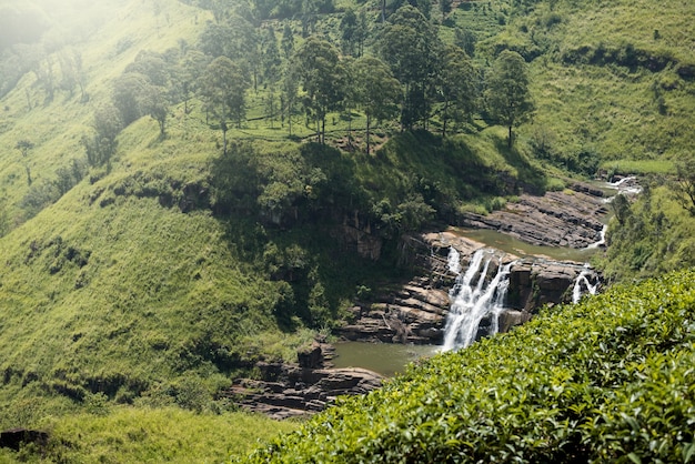 Prachtige waterval in Sri Lanka