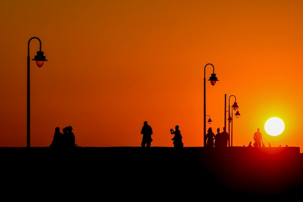 Prachtige zonsondergang op de Paseo de Cadiz.