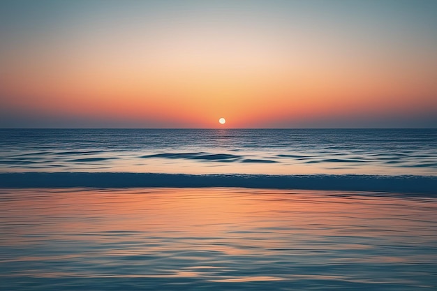 prachtige zonsondergang op het strand prachtige zonsondergang op het strand prachtige zonsondergang over de zee
