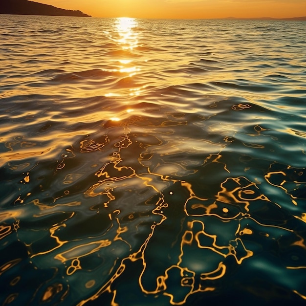 Prachtige zonsondergang op zee De zon gaat onder over de zee