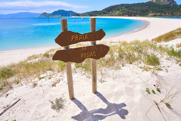 Praia de Rodas beach sign islas Cies Island 비고