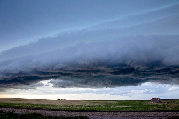 Photo prairie storm clouds canada