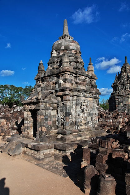 Prambanan은 Yogyakarta, Java, 인도네시아의 힌두교 사원입니다.