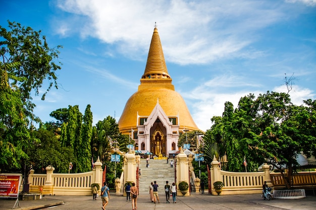 Prapathomjedi temple