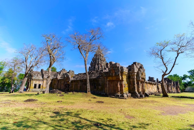 Prasat Hin Phanom Rung of Phanom Rung Stone Castle in Phanom Rung Historical Park in de ochtend, Buriram, Thailand