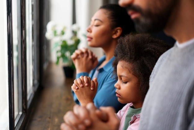 Photo praying time religious tradition