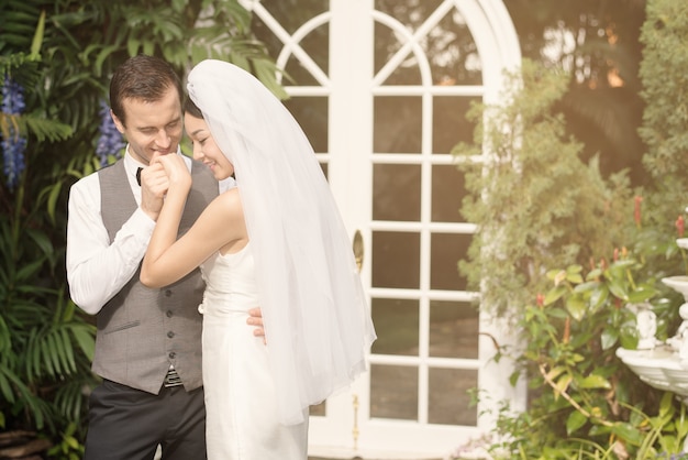 Foto pre-matrimonio della sposa e dello sposo