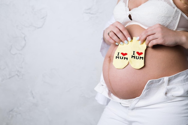 Foto calzini per donna incinta e bambino