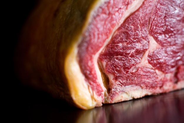 Photo premium beef from north spain region of galicia. rubia gallega.