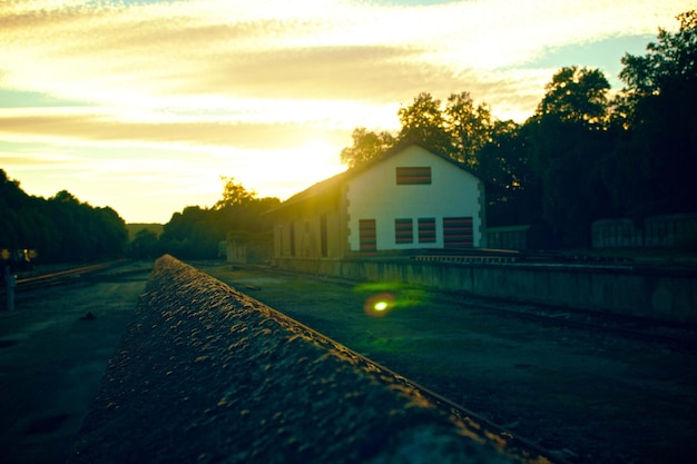 Premium weergave treinrail, buitenfotografie