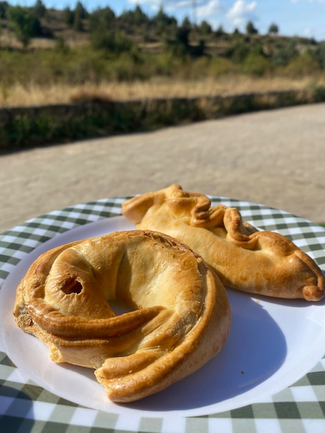 プレナオは、肉や野菜を詰めた餃子またはパンです。いくつかの地域の典型的な詰め物パン