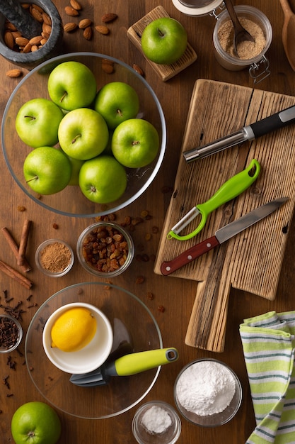 Preparation of filling for apple strudel.