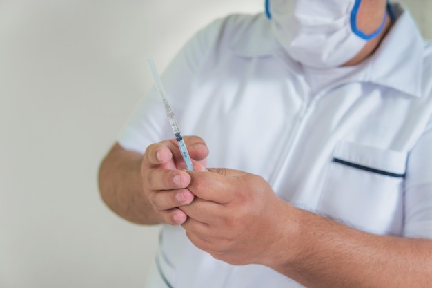 Preparation of a medical syringe for vaccination