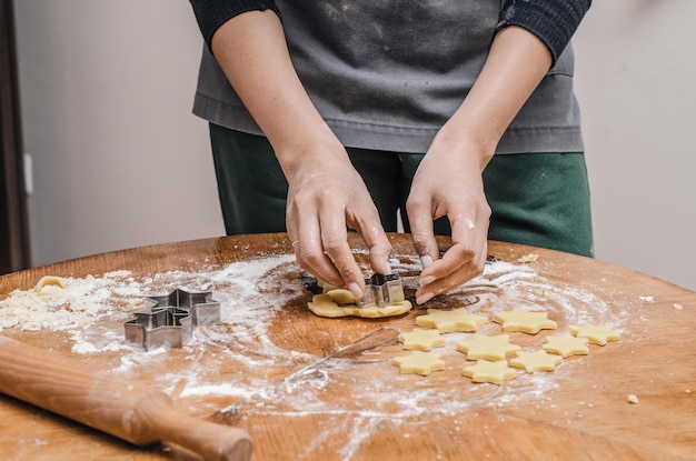 Preparation of sweet biscuits in the shape of the Star of David