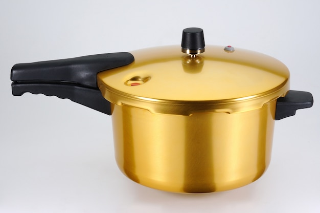 Photo pressure cooker honey color