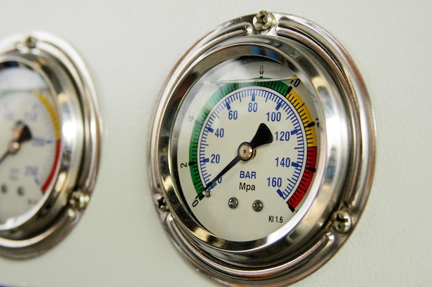 Pressure Gauge