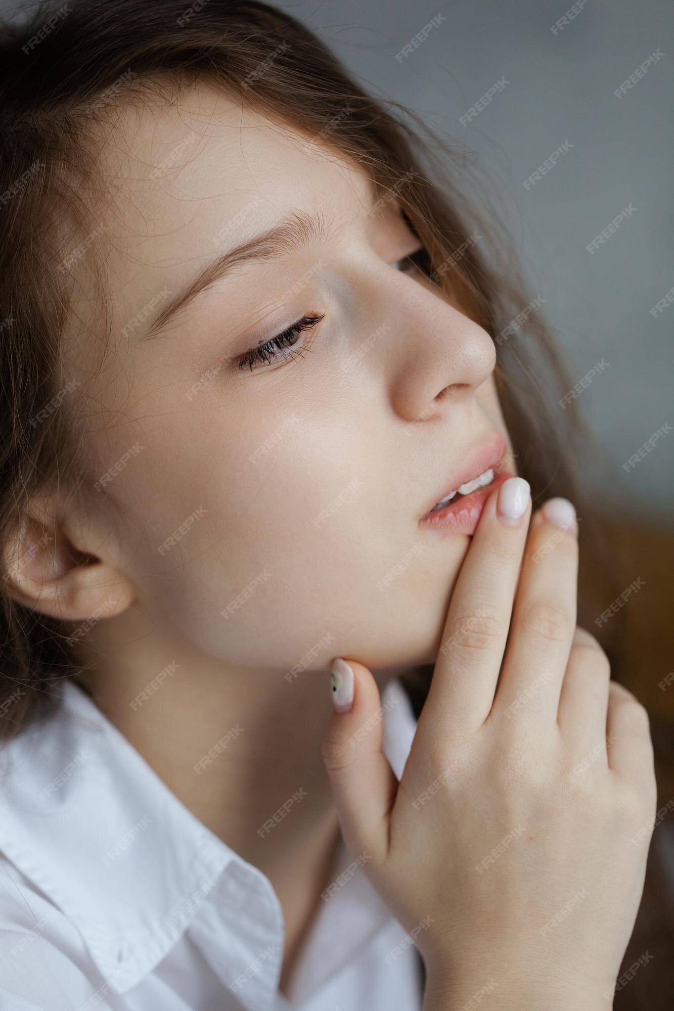 Cute Relaxed Face White Shirt