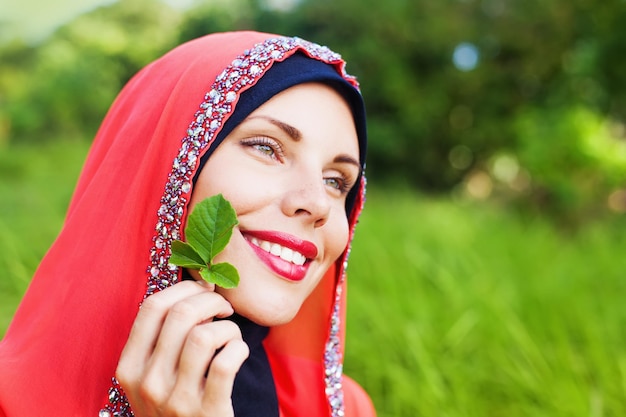 Foto bella donna musulmana