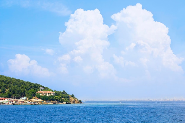 マルマラ海トルコのプリンセス諸島