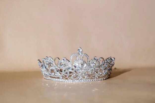 Princess and queen crown