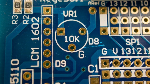 printplaat met radio-elektronische componenten