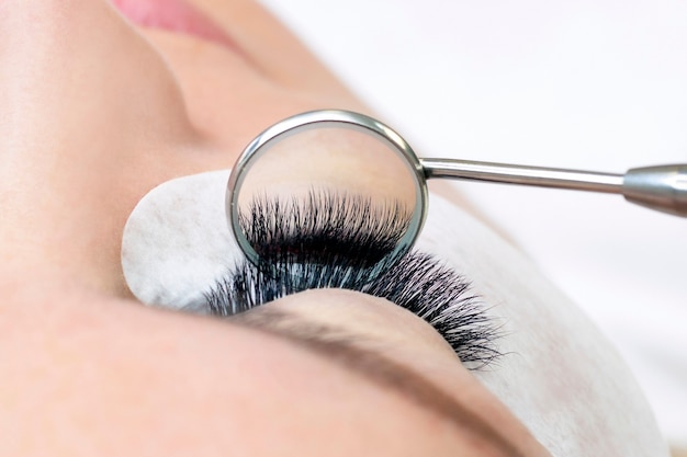 Procedure voor wimperextensions