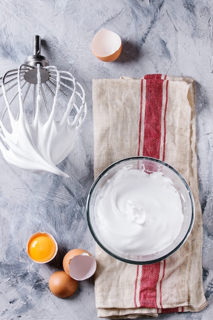 Process of cooking meringue