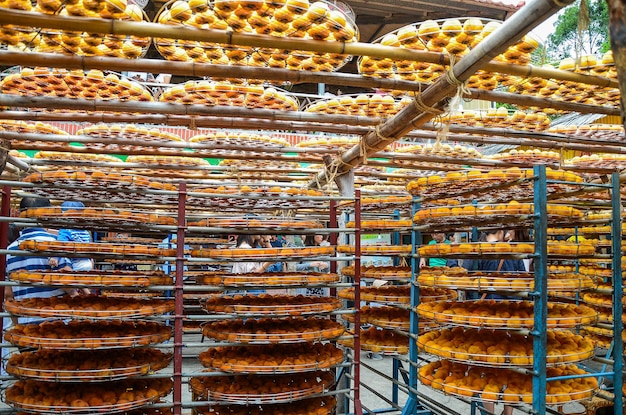 Process of Making Dried Persimmon during Windy Autumn