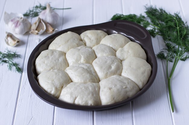 The process of making garlic buns - step 2