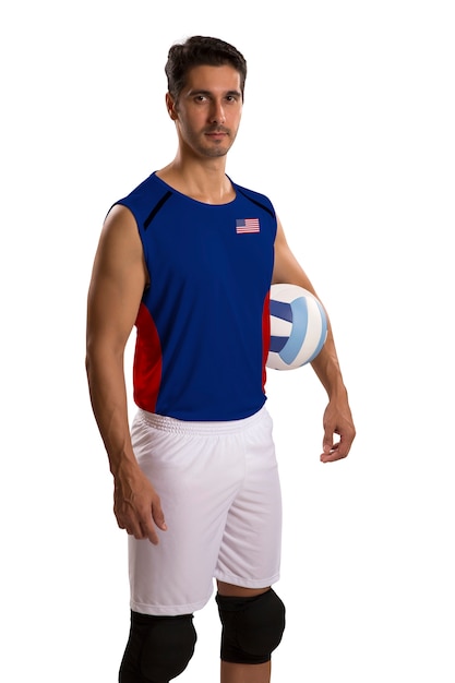 Профессиональный американский волейболист с мячом. Изолированные на белом пространстве.