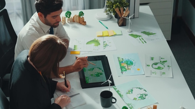 Professional business man present sustainable idea to manager alimentation