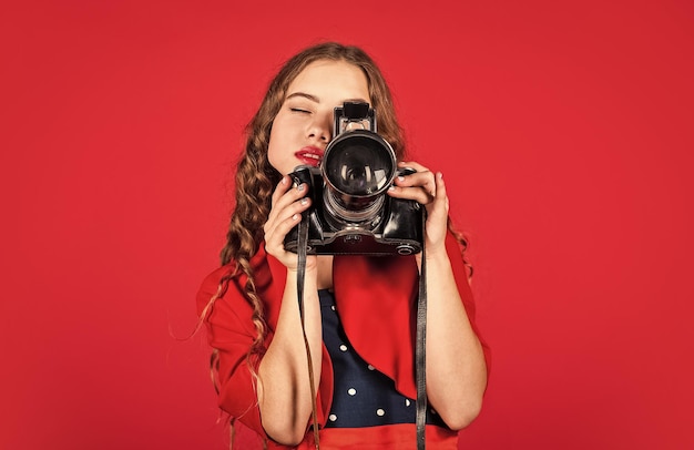 Professional camera Girl with retro camera Capture moments SLR camera Courses for photographers Education for reporters and journalists Learn use presets Editing photos Manual settings