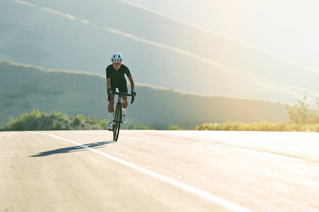 Photo professional cyclist woman