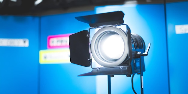 プロのスタジオ スポット ライト写真やビデオ撮影用の照明器具