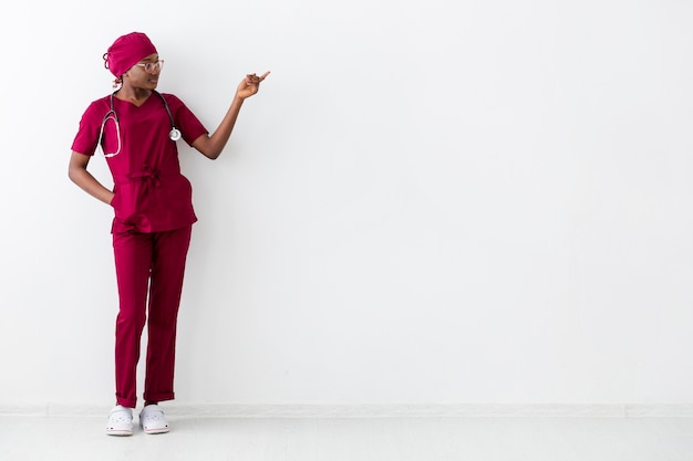 professional young doctor long shot copy space