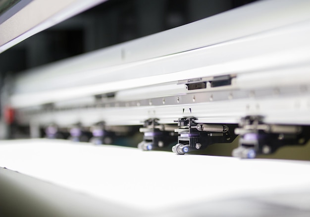 Professionele drukpersmachine in de typografie close-up