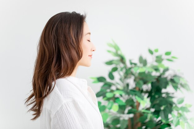 Foto profilo della donna asiatica