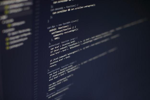 Programmeercode op computerscherm. software ontwikkeling. programmacode schrijven op computer.